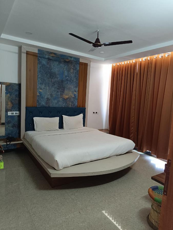 Hotel Laakhan By Ghumo Udaipur Bagian luar foto