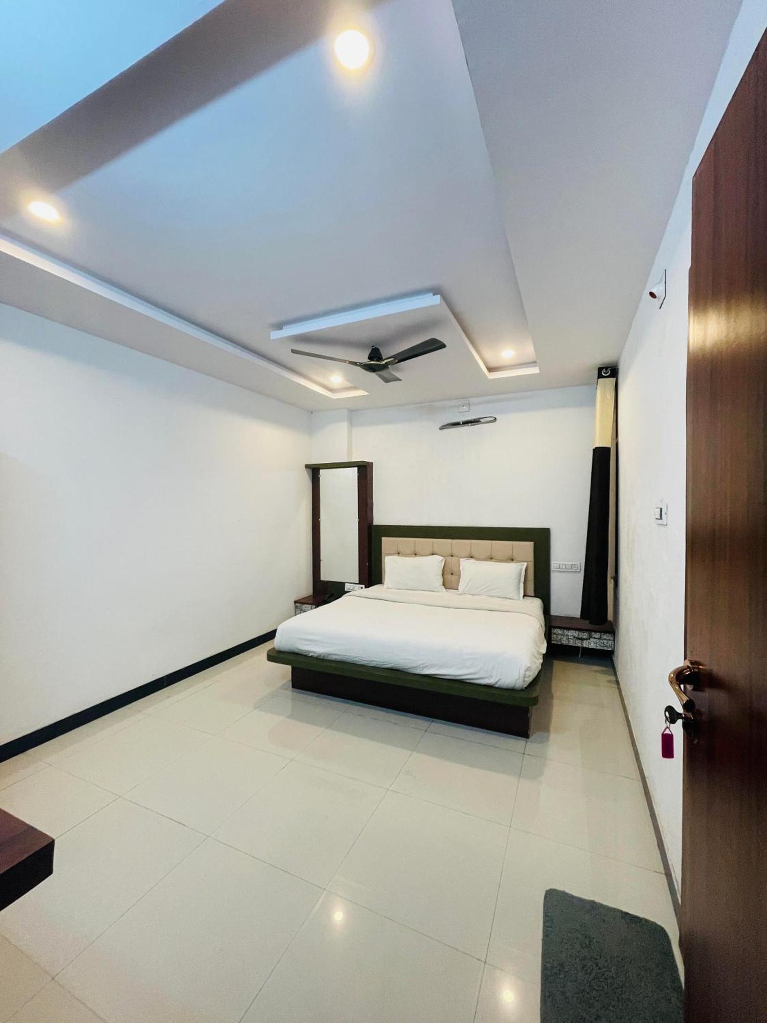 Hotel Laakhan By Ghumo Udaipur Bagian luar foto